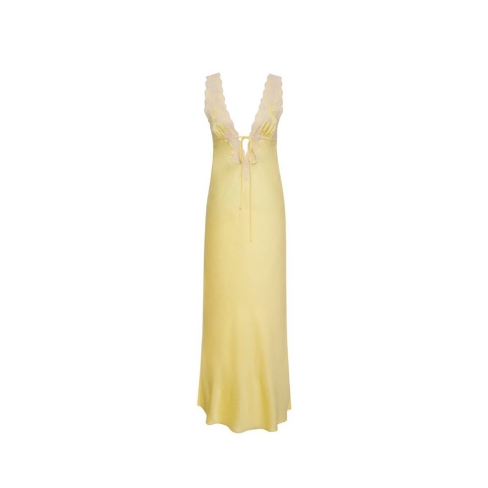 Rumored Yellow Maxi Dress with White Lace - Picture 3 of 10